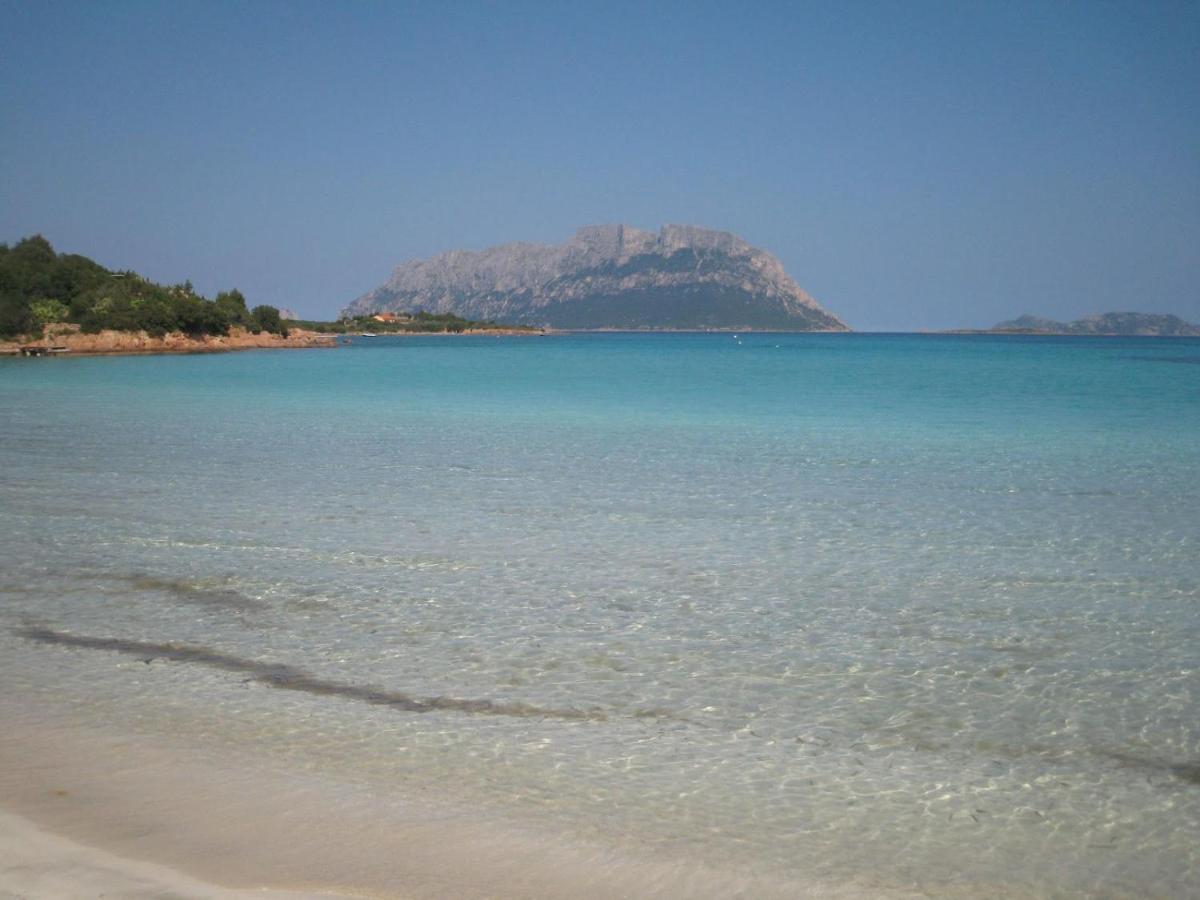 Porto Istana Beach House Ольбия Экстерьер фото